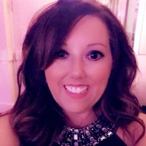 Meet your Posher, Moira